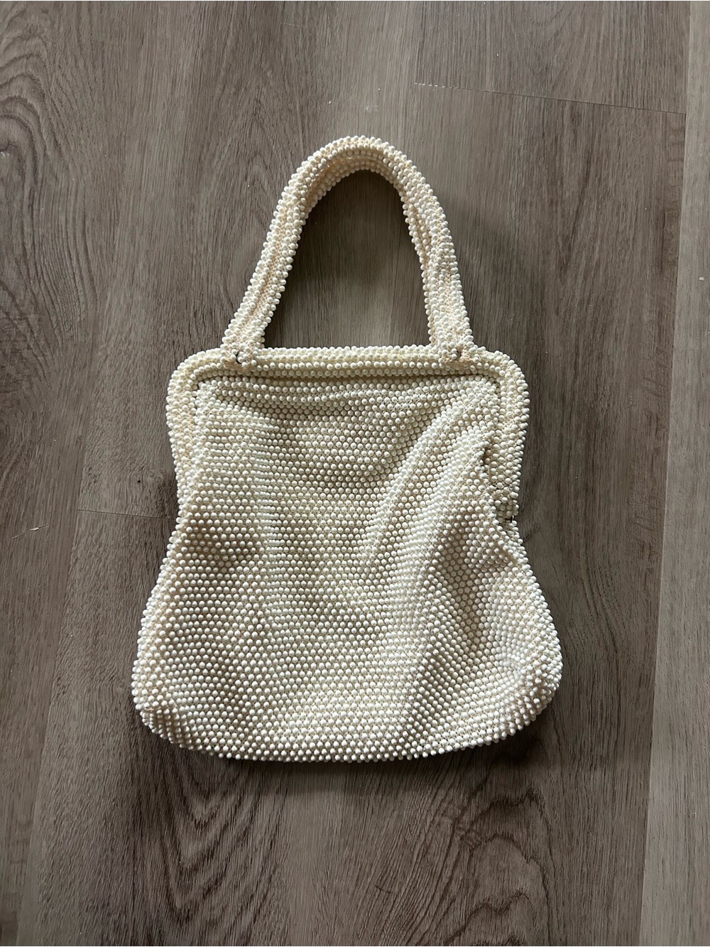 Vintage 1960s faux-pearl handbag